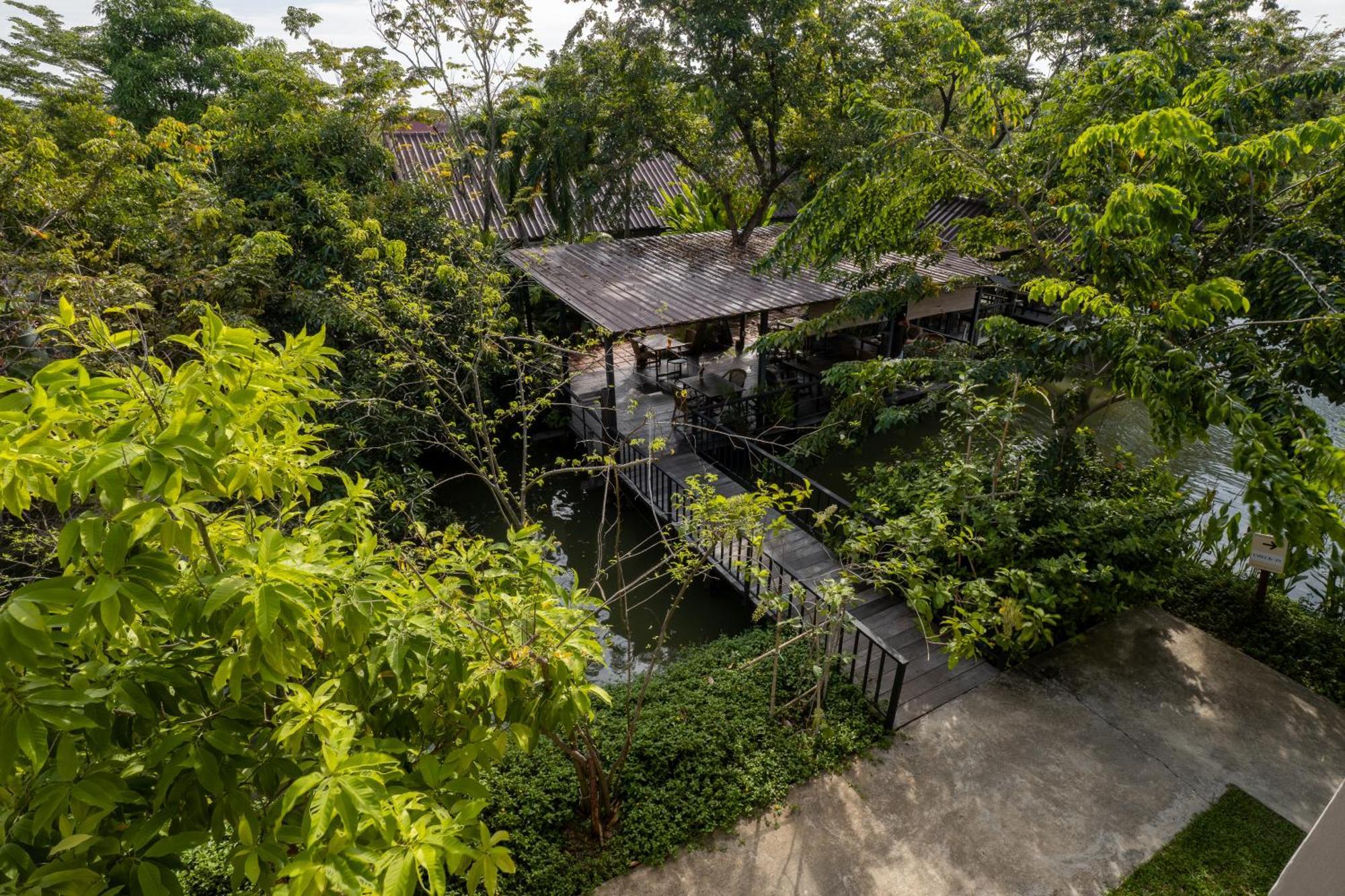 Ploen Pirom Hotel Bangkok Exterior foto