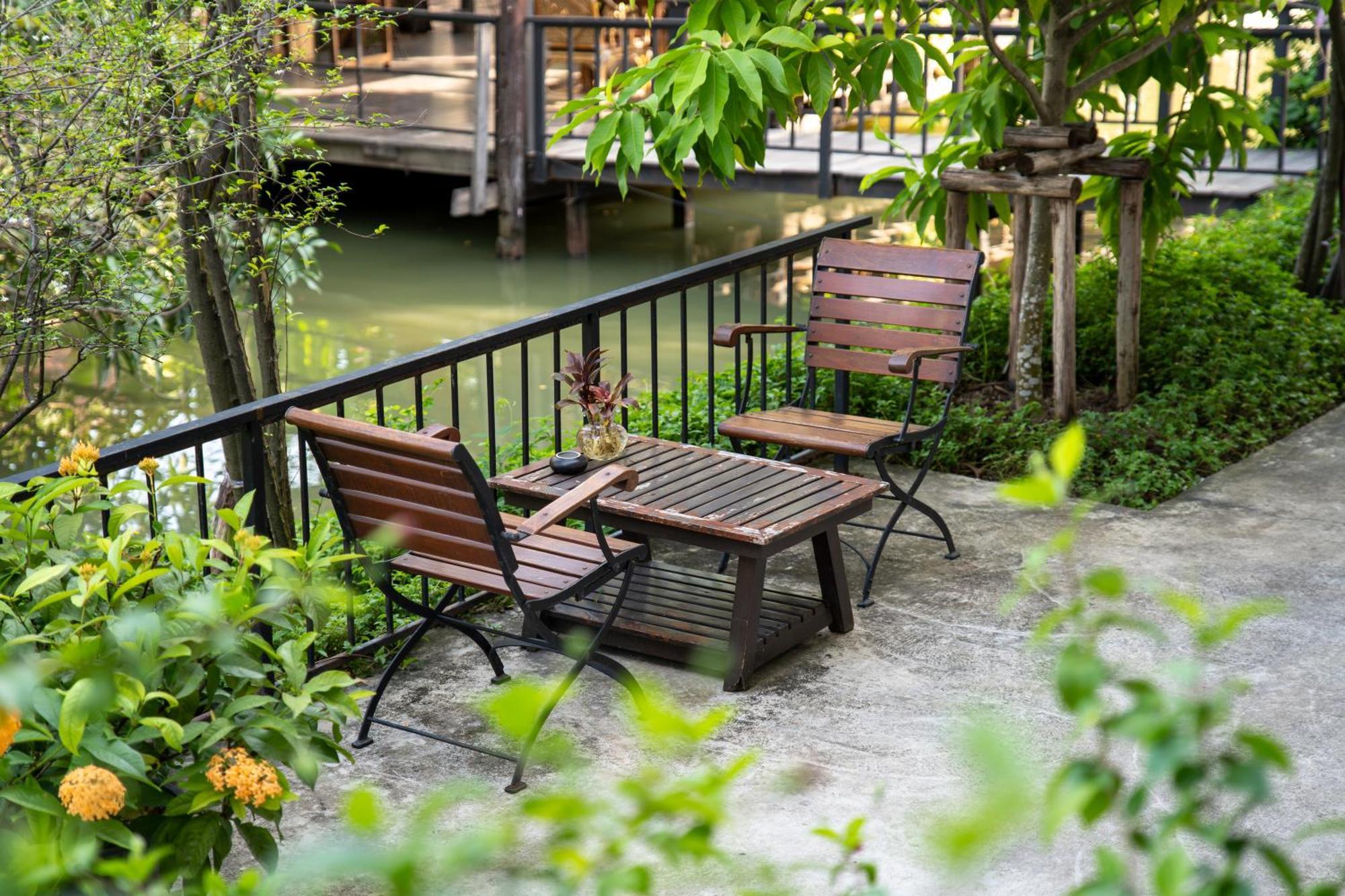 Ploen Pirom Hotel Bangkok Exterior foto